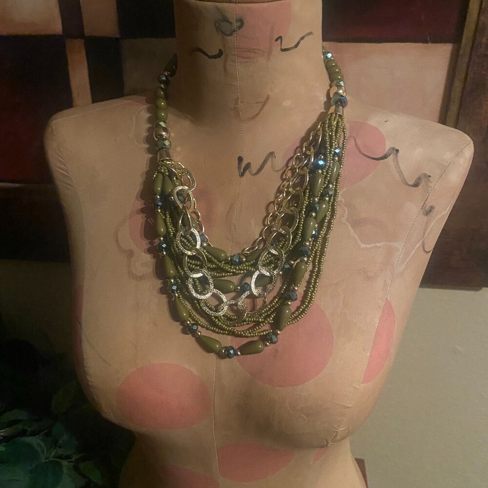 Jewelry Set - Picture 2 of 6